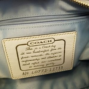 COACH shoulder purse with dust bag.
